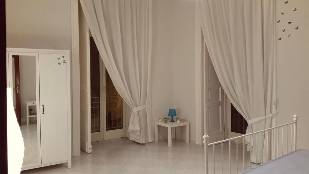 Napule Apartment Naples Room photo